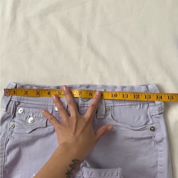 True religion keira shorts, size 25, 7”rise, 3.5” inseam, lavender, purple - Picture 5 of 8